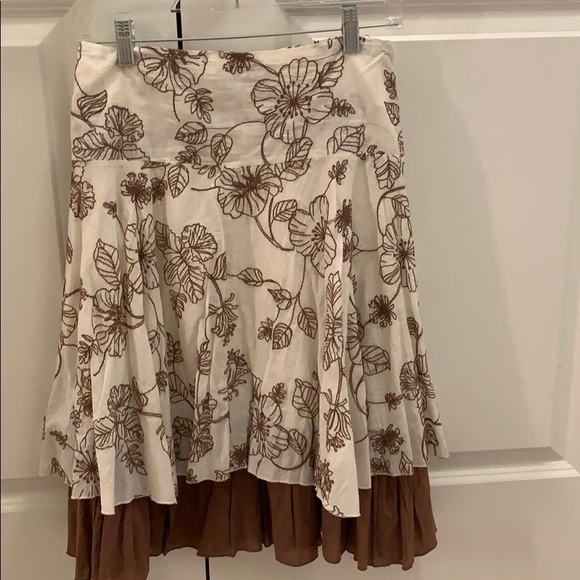 Cute Floral Skirt - Picture 3 of 3